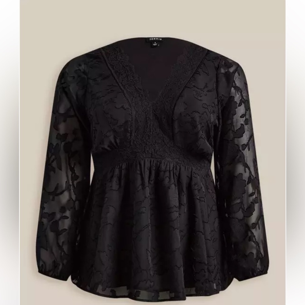 New! Torrid sz‎ 3 Babydoll Clip Floral Long Sleeve Top 3X
